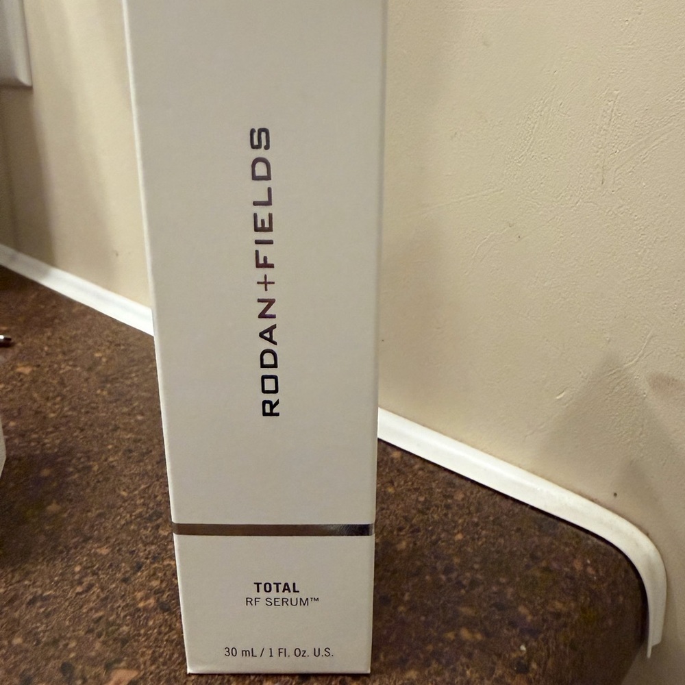 Rodan + Fields Total RF Serum NIB